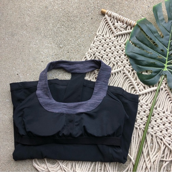 Luluemon Black Scoop Neck Tank Top Size 6 - Picture 7 of 9